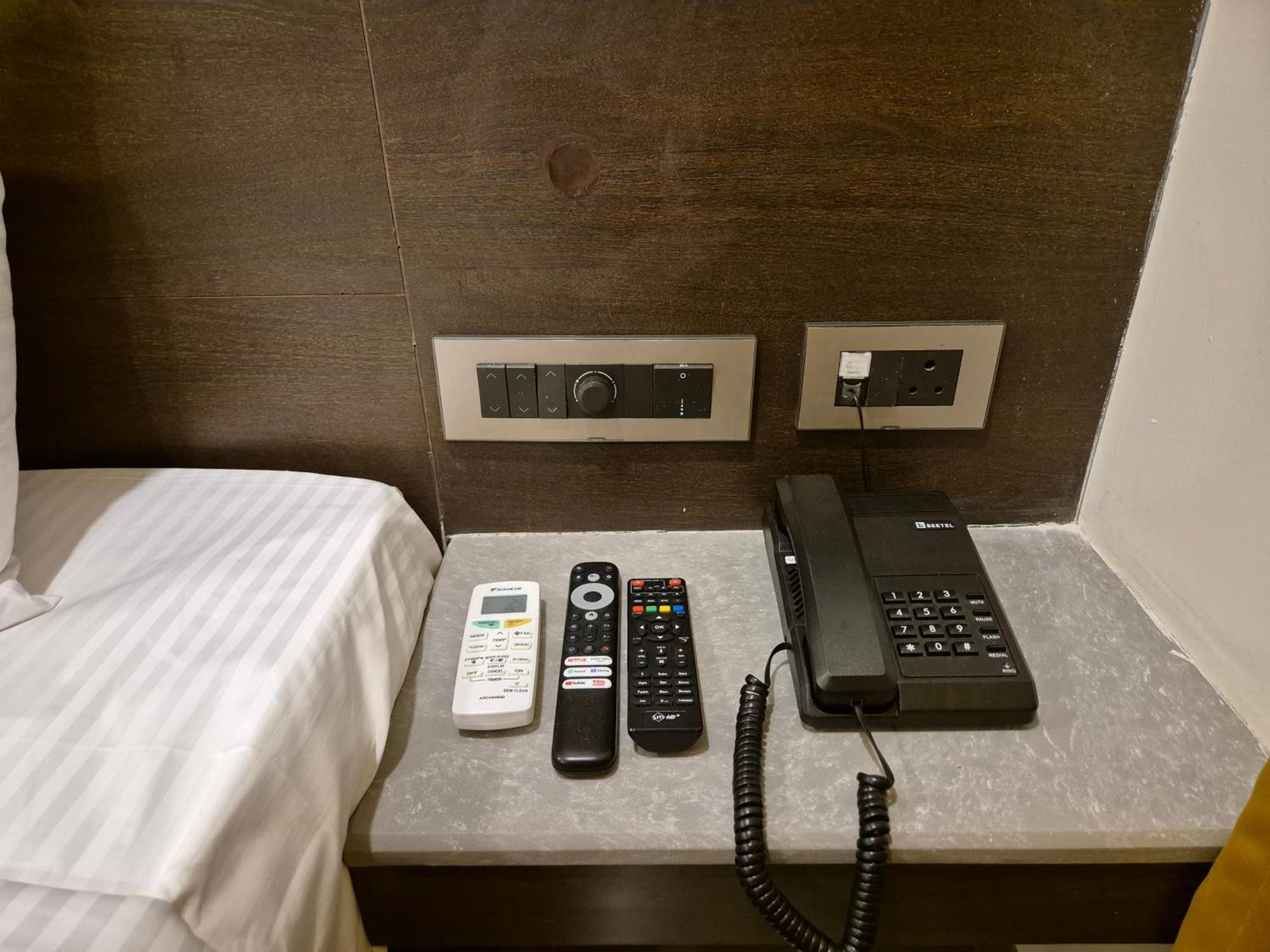 Hotel Janas Tirupati Exterior foto